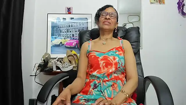 Aries_MatureのライブXXXチャット