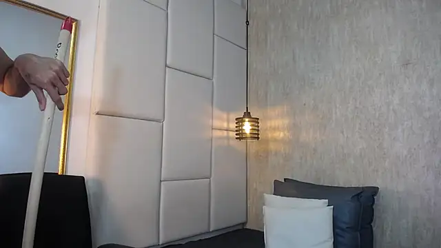 Hisoka_011 Adlı Modelin Canlı XXX Sohbeti