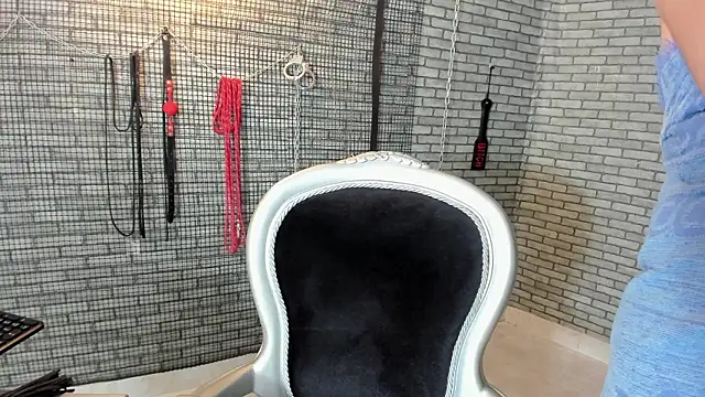 Briana_24 Live XXX-chat