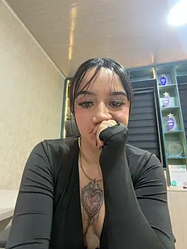 EmmyEvans1 Live XXX-chat