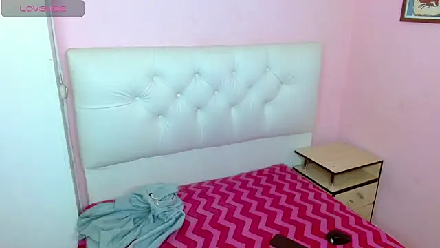 x_isabella_x's Live XXX Chat