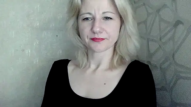 Chat XXX en directo de Katerina-Kissa