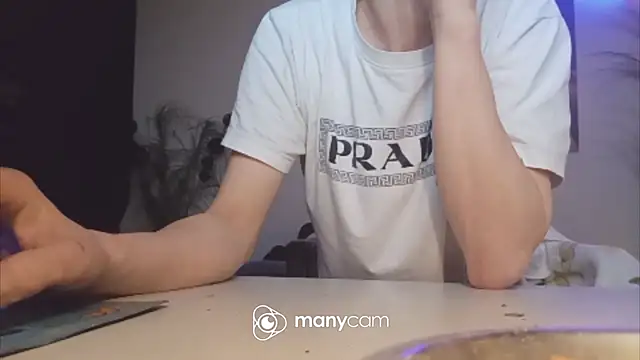 Онлайн чат XXX der_dino30