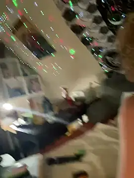 Sembang XXX Secara Langsung SuzyCatzz