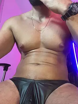 magnumchris 在線直播表演