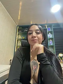 Chat +18 de EmmyEvans1 ao vivo