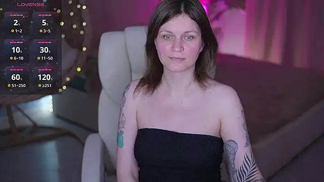 TinaMelt's Live XXX Chat