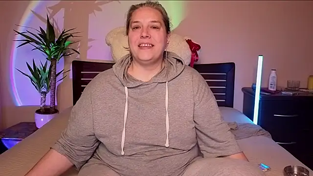 Bbw_Goddes 现场XXX聊天