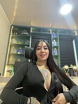 EmmyEvans1's Live XXX Chat