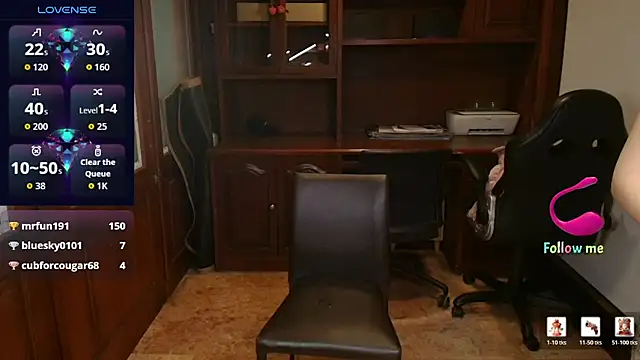 VictoriaHenao élő XXX-chatje