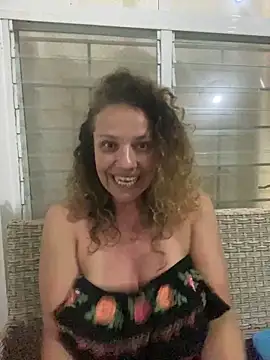 CurlyShakira Webcam Show
