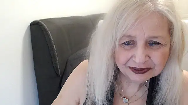 SusiLifeXXX's Live XXX Chat