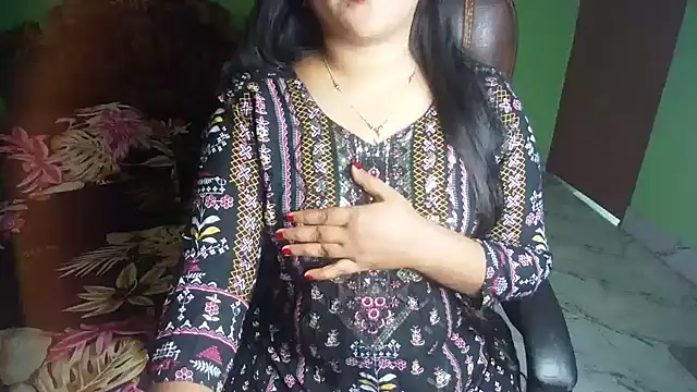 Chat +18 de BengaliQueenStar ao vivo