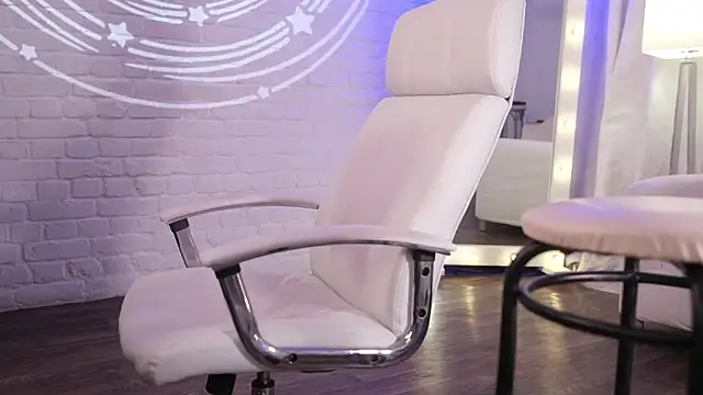 XXX chat uživo modela Margo_Pearls