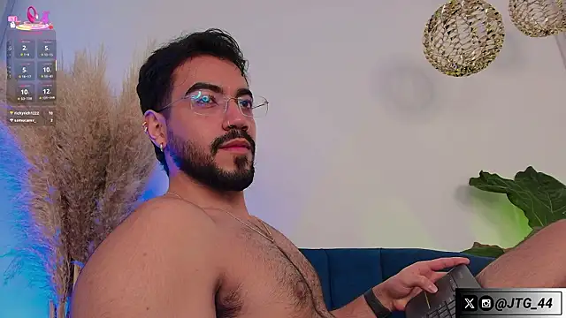 JeycobxBraand: онлайн-секс-чат