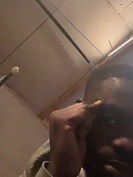 Bigpapiq Live XXX-Chat