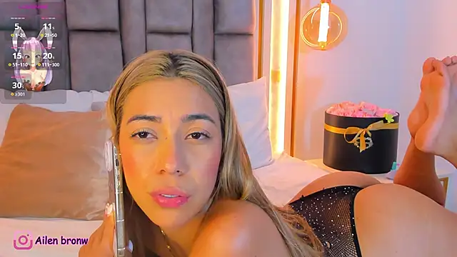 elianabrown's Live XXX Chat