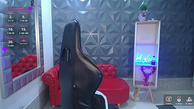 Cristal_War Chat XXX live