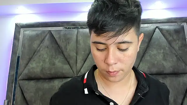 Chat XXX ao vivo de AbbySmiitth_