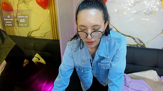 แชท XXX สดของ Athenaa_tay