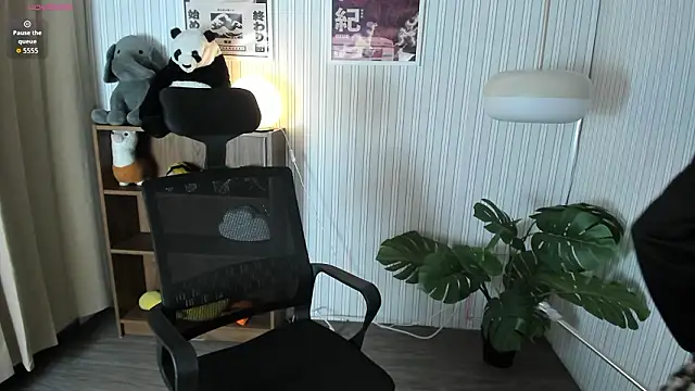 Laukyubey1 Live XXX-Chat