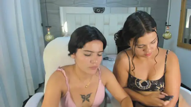 แชท XXX สดของ Veyra_Thaliaa