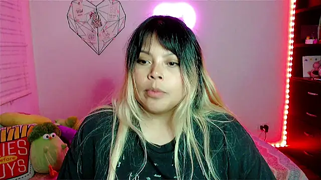 Chat +18 de EllieMoonX ao vivo