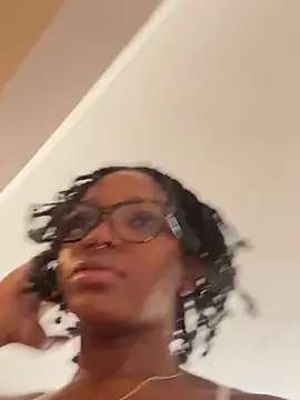 Chatroom XXX en direct de mochamimi