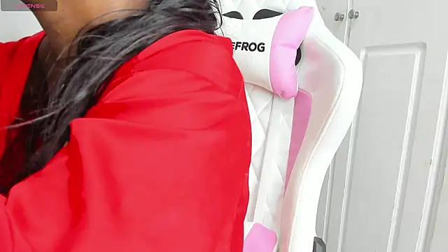 GianinaLewis 现场XXX聊天