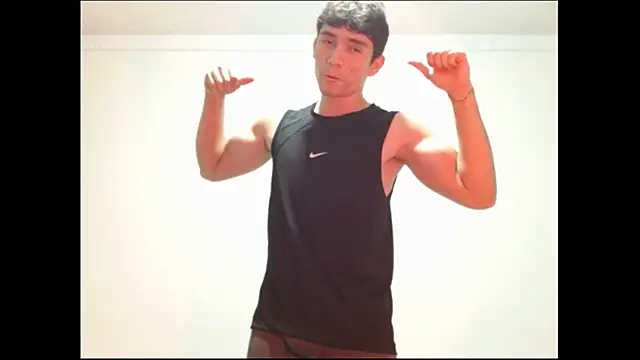 ChicoMaloFfF Chat XXX in diretta