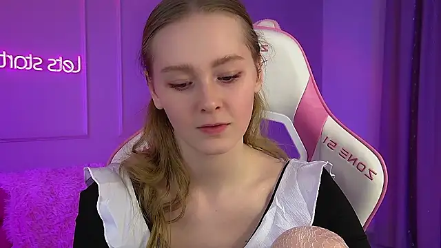 AgataFoxley Live XXX Chat