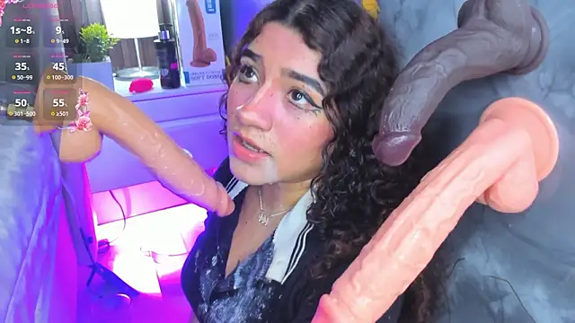 Онлайн чат XXX mia_cataleiya