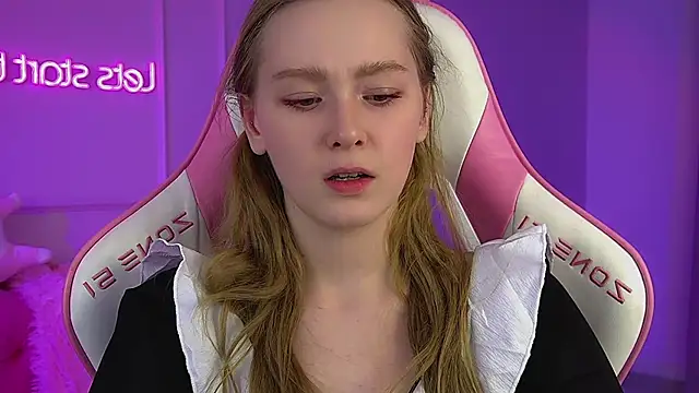 AgataFoxleyn Live XXX chat