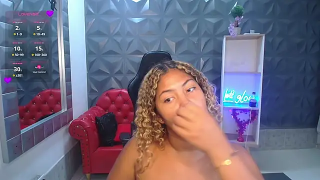 Cristal_War's Live XXX Chat