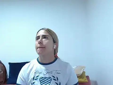 Lunazina Live XXX Chat