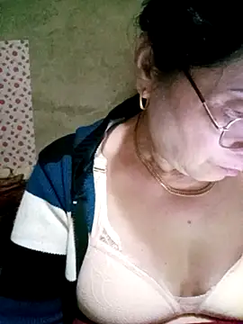 Živý XXX chat small-house123