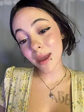 TeaseDollXXX's Webcam Show