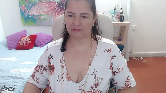 leonela_69 现场XXX聊天