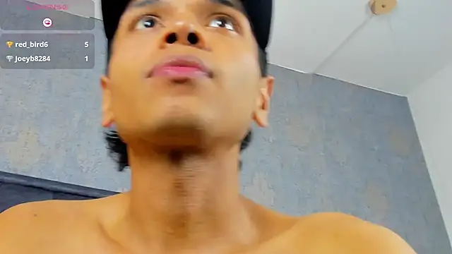 Živý XXX chat Alejandroo_Montenegro