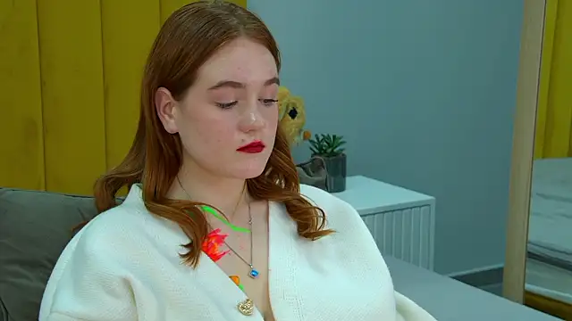 AmyRoy: онлайн-секс-чат