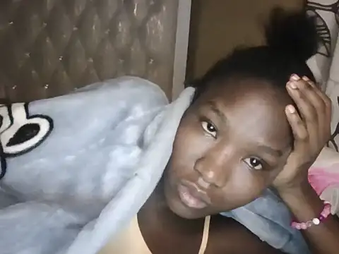 justnala001 Live XXX-Chat