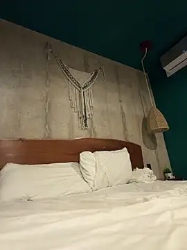 Pokazy przed kamerką – streetdoll