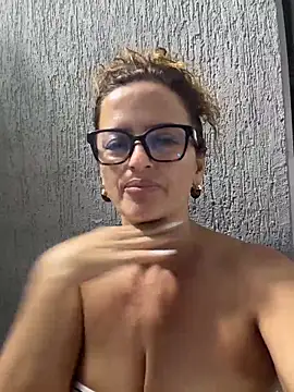 XXX chat uživo modela CioniWeiss