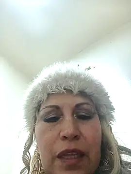 Kazsandraan Live XXX chat