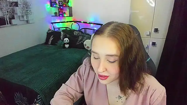 Chatroom XXX en direct de CrazyBitchInLace