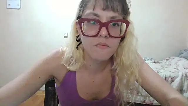 BlondieTami লাইভ XXX চ্যাট