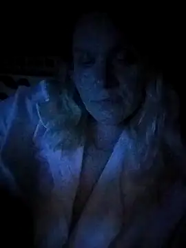 XXX chat uživo modela Lana-murr