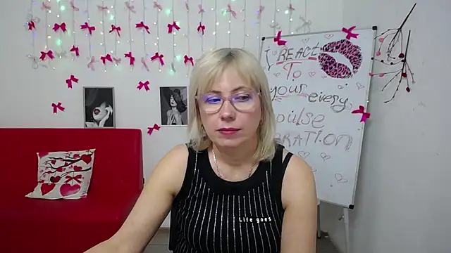 Chatroom XXX en direct de LaurenWishy