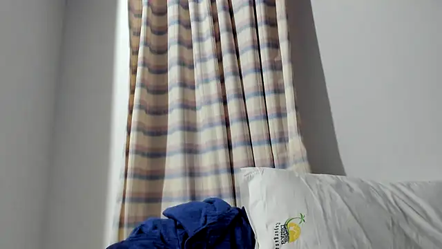 RedNDizzy Live XXX Chat