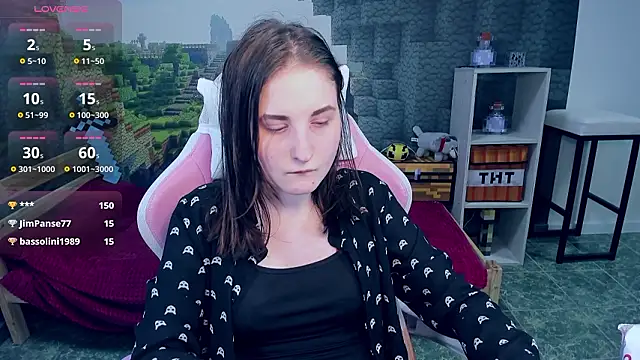 Chatroom XXX en direct de KiraDuvall